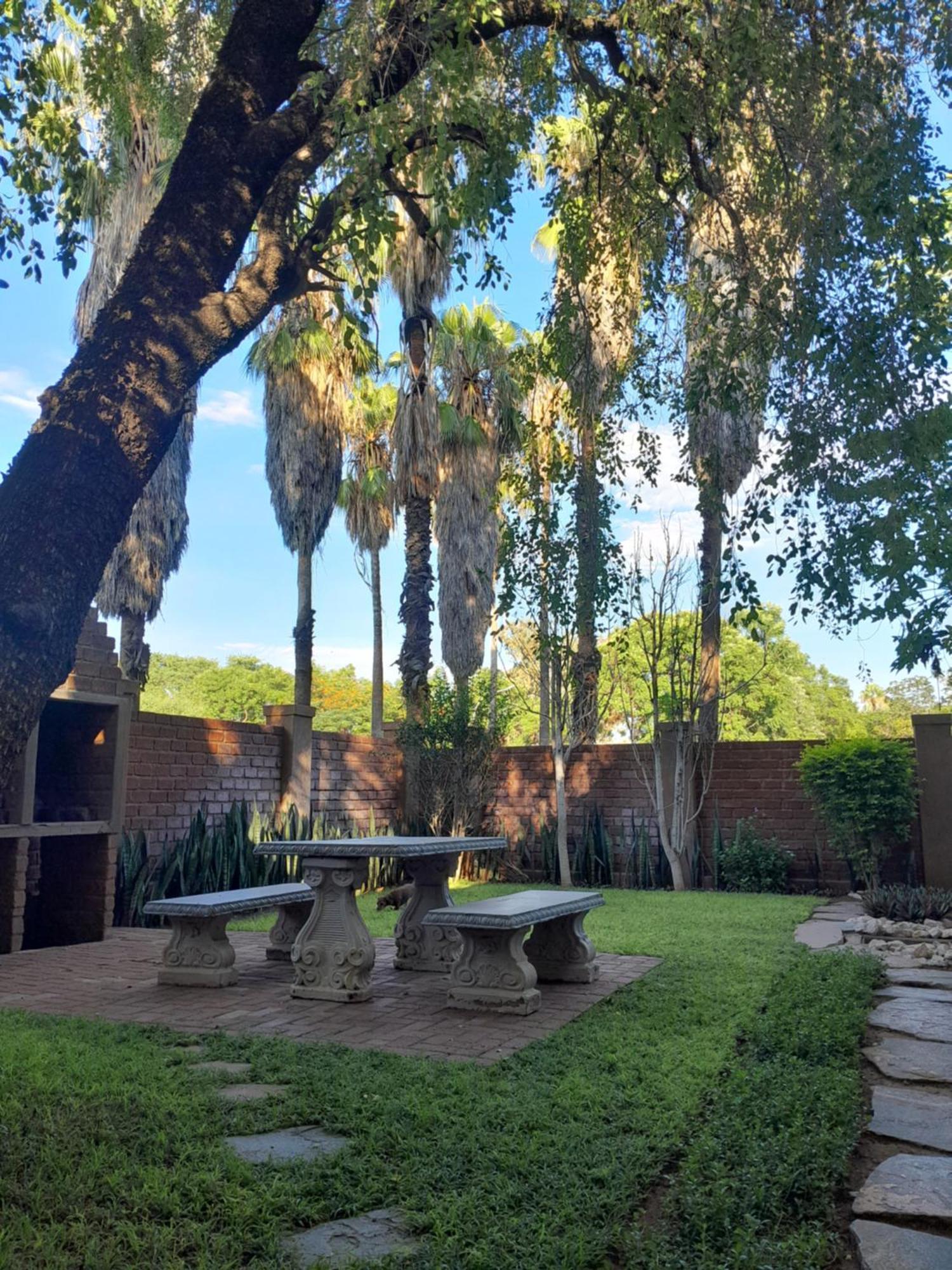Tsumeb Theater Guesthouse Exteriér fotografie